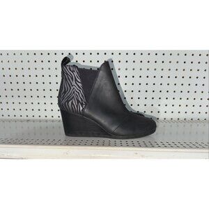 TOMS Kelsey Womens Wedge Pull On Ankle Boots Booties Size 8 Black Zebra Shimmer